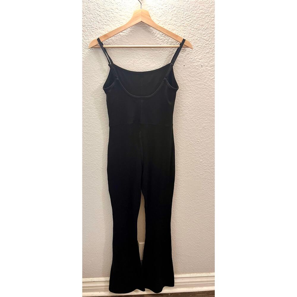 Qinsen Black Flare Yoga Sleeveless Jumpsuit Unitard Pilates Onesie Athleisure M - Picture 5 of 8